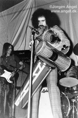 Pete Brown As much as he may look a little stupid... Just Kidding