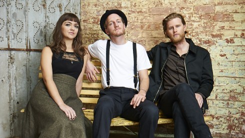 20151116_the_lumineers_shot_02_059_wide-de56fa91ebd422be6ddb197c109e2b6df79923ad.jpg